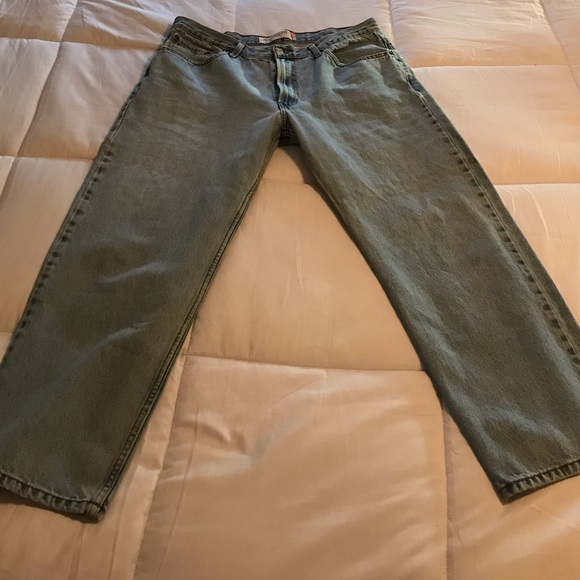 Y2K Light-Wash Relaxed Fit Levi Mom Jeans - Picture 4 of 8